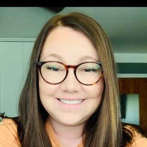 Meet your Posher, Lindsay